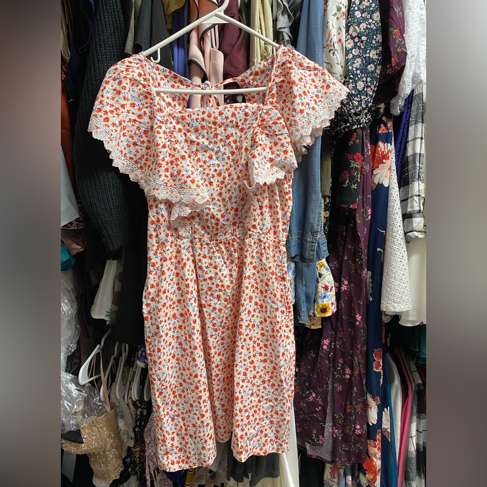 Old navy floral dress new with tags.